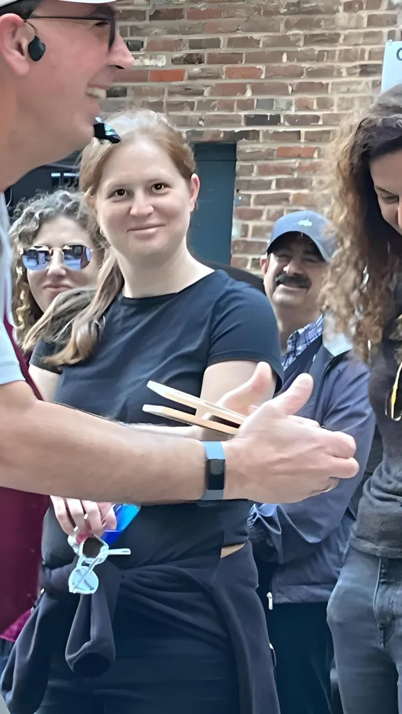 Response of amazement at the end of a spirit writing demonstration